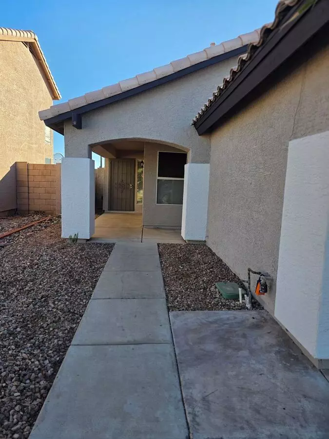 4143 E Anderson Dr Phoenix, AZ 85032 photo 2