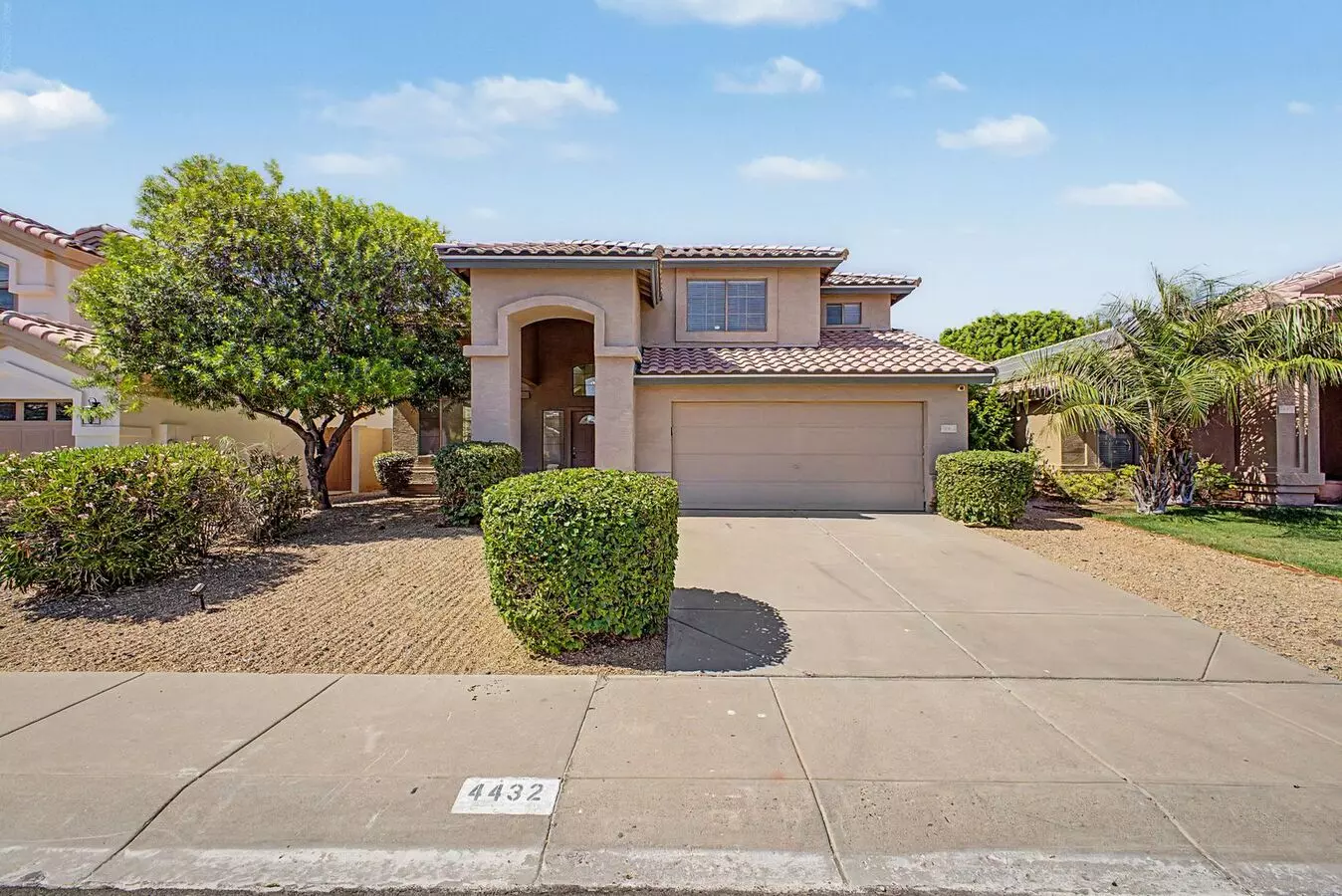 4432 E Meadow Dr Phoenix, AZ 85032 photo 4