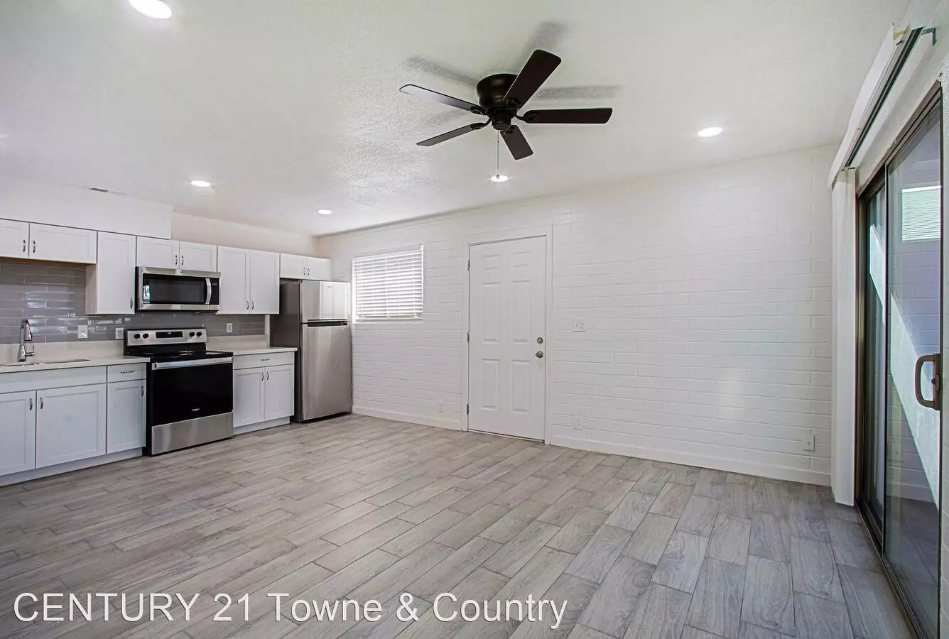 Suede Apartments photo 3