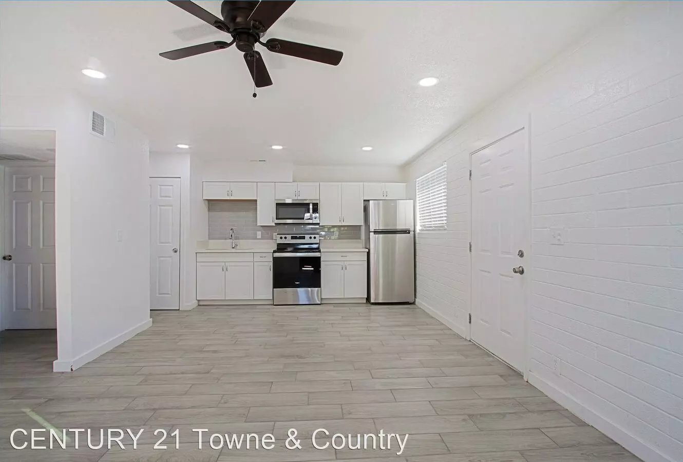 Suede Apartments photo 5