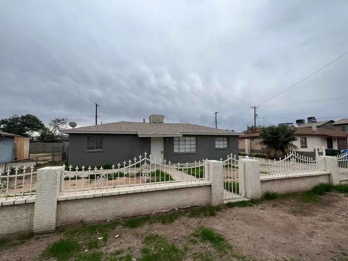 2233 E Wood St Phoenix, AZ 85040 photo 4