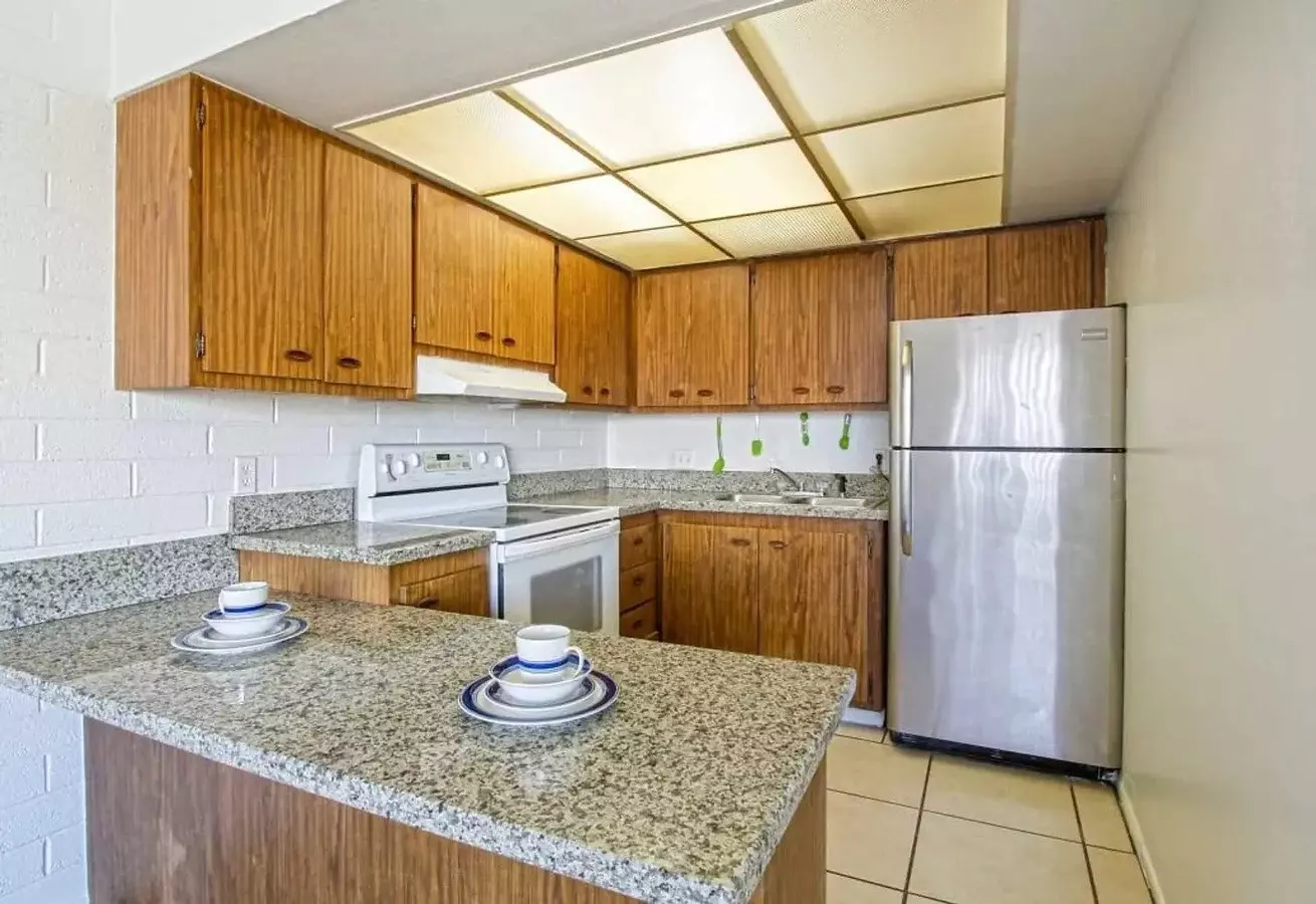Canyon Club Apartments photo 3