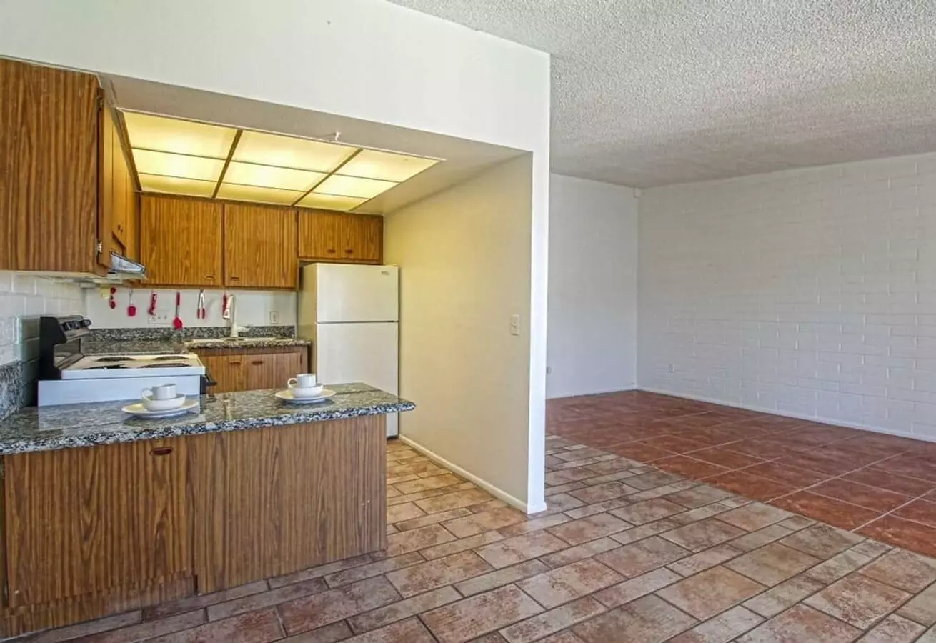 Canyon Club Apartments photo 4