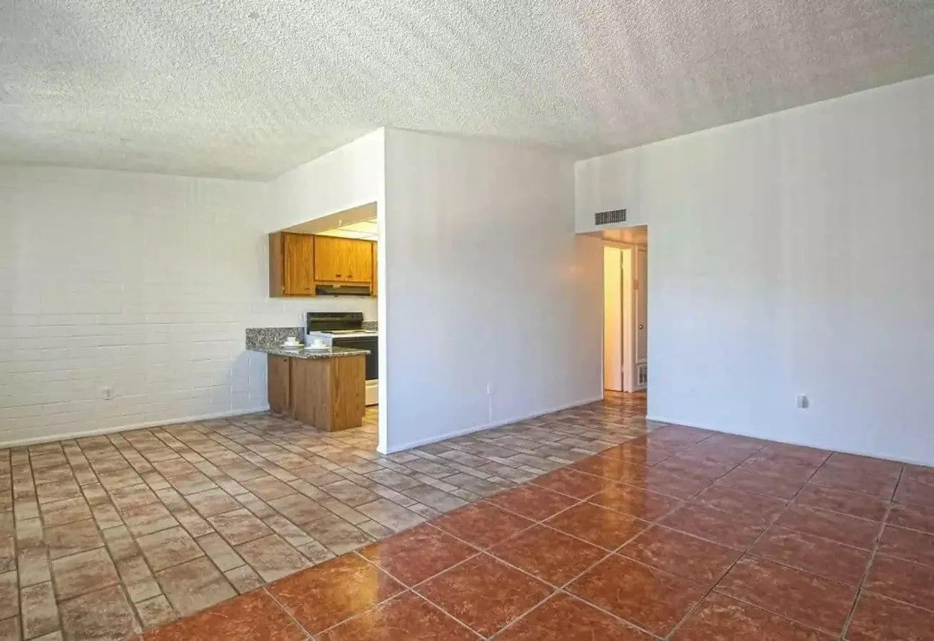 Canyon Club Apartments photo 5