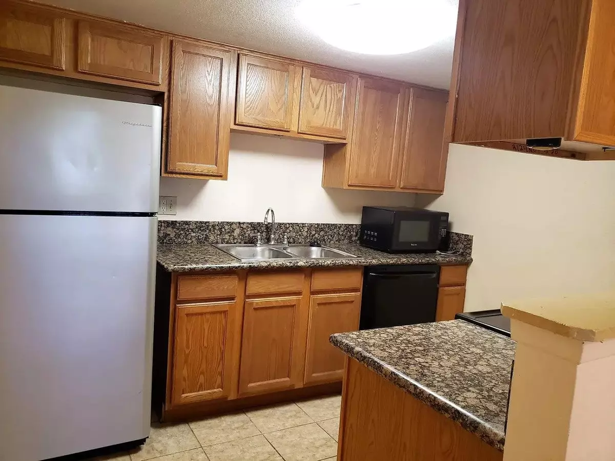 Two-story Condo photo 3
