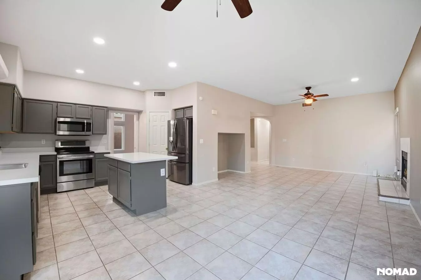 Charming 4BR House in Phoenix photo 4