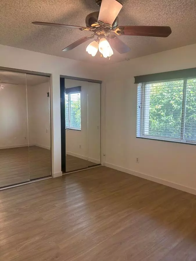 1136 E Villa Rita Dr Phoenix, AZ 85022 photo 5
