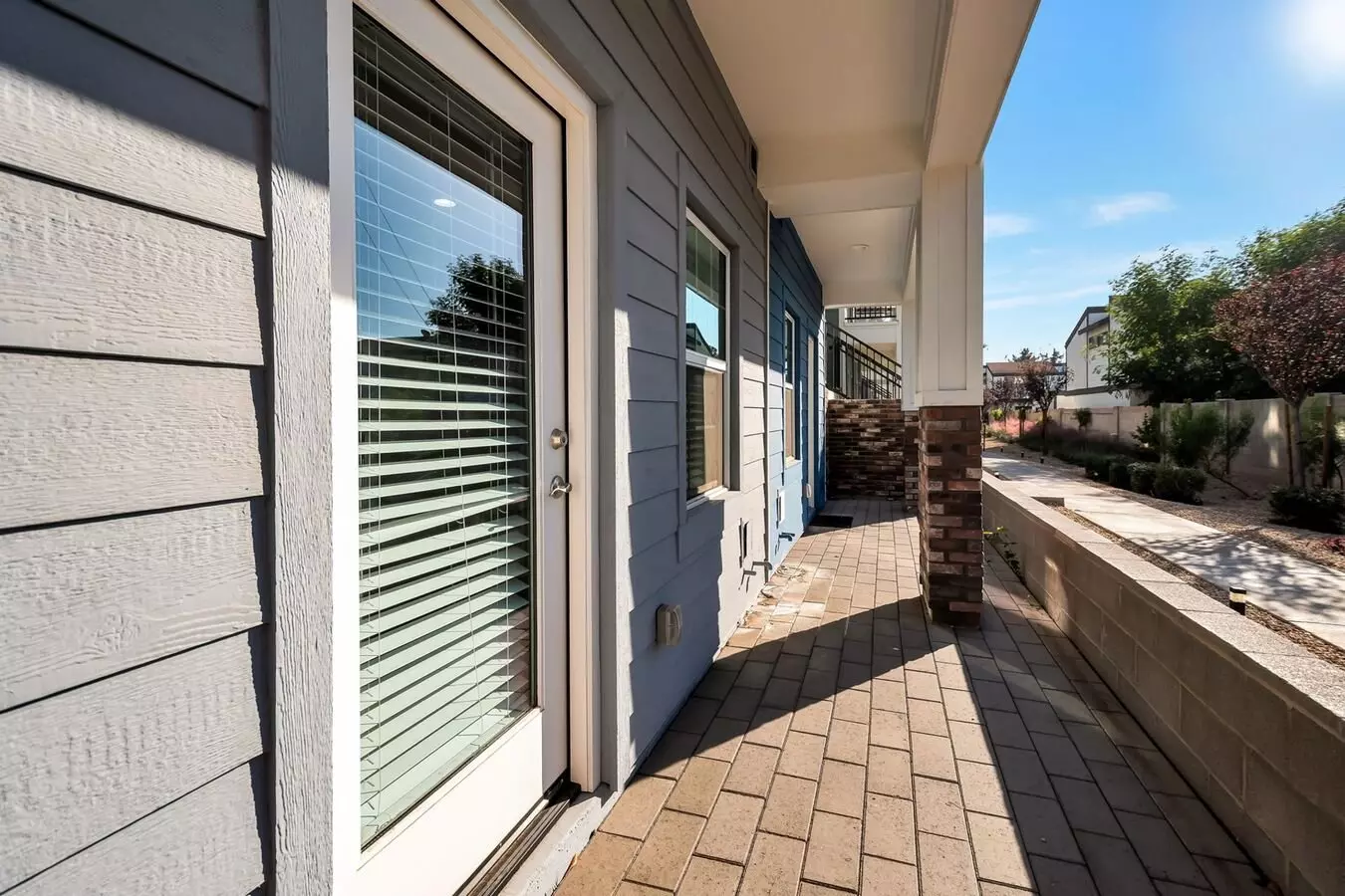 Encanto Townhomes photo 2
