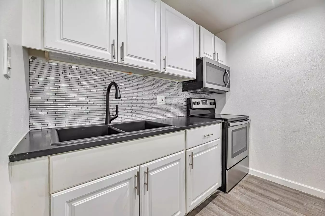 4231 North 13th Place