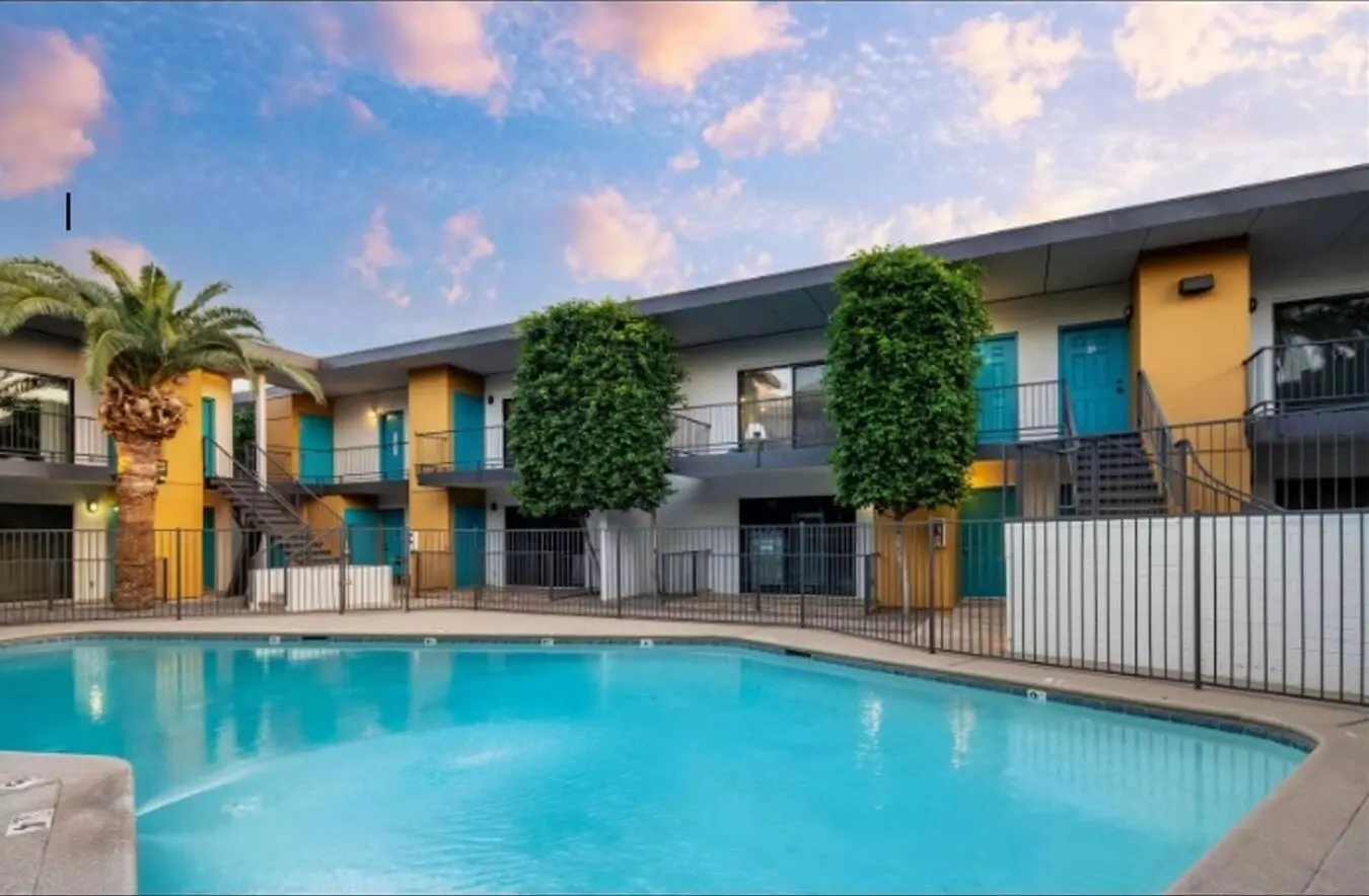 1 Bed • 1 Bath 25 floor plan