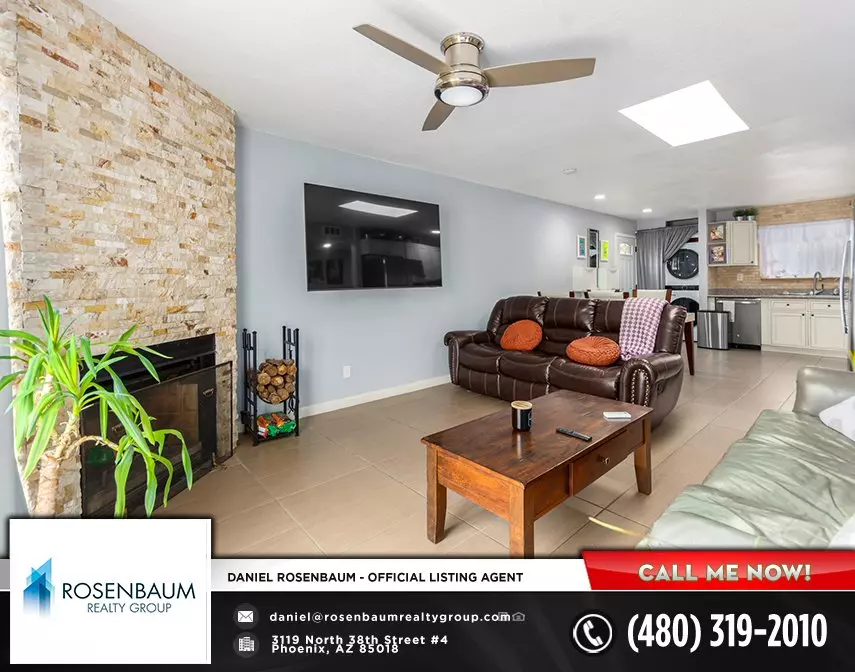 Fully Furnished Tastefully Remodeled "townhome Style" Apartment Home W/ 2 Beds &amp; 2 Baths In Phoenix photo 3