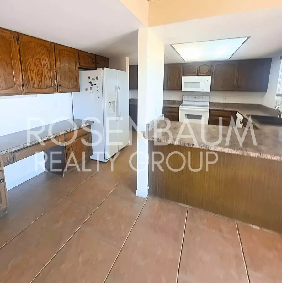 16215 North 16th Street, Phoenix, AZ 85022 photo 4