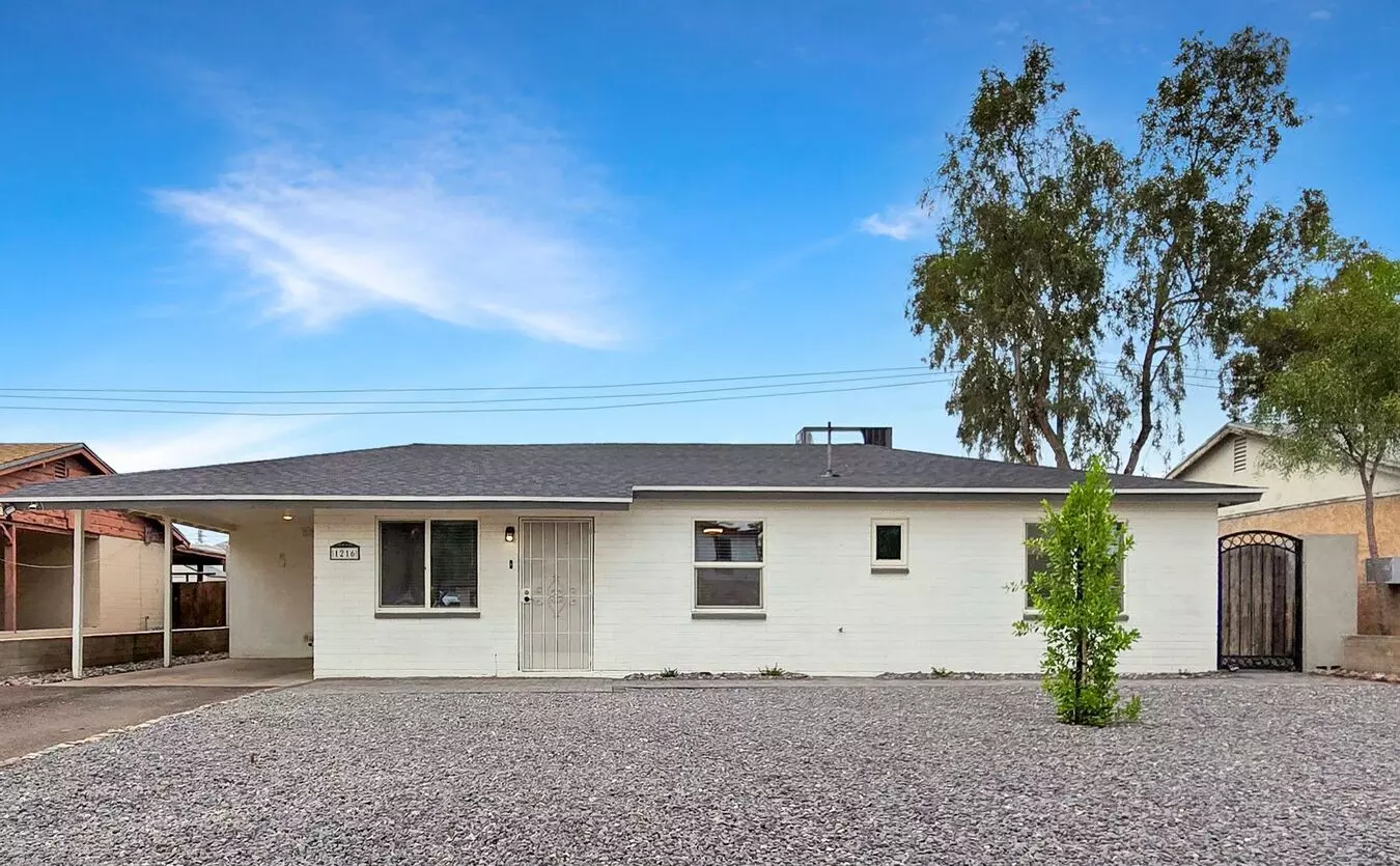 1216 E Desert Park Ln Phoenix, AZ 85020 photo 4