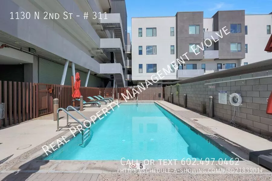 Upscale Furnished Downtown Condo photo 4
