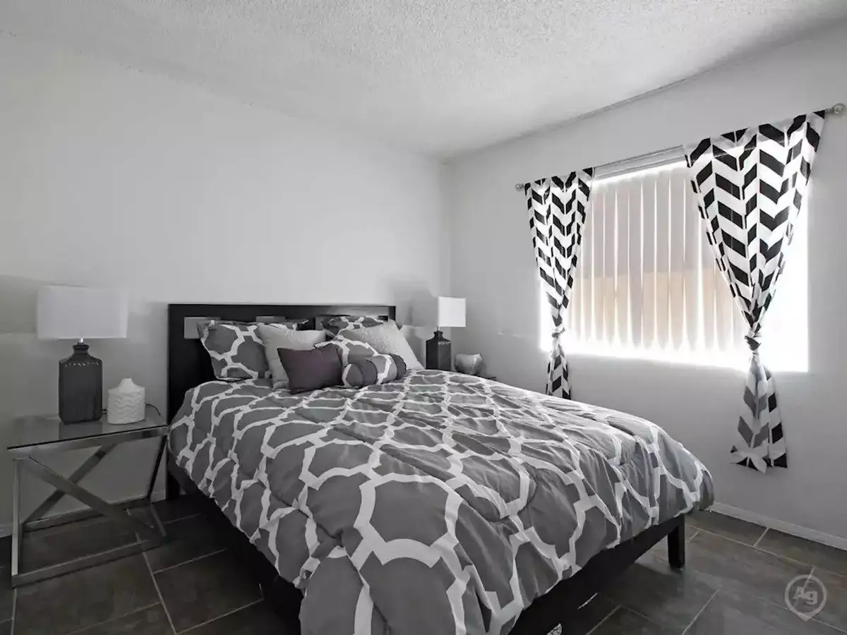 Mellow Square Apartments photo 2