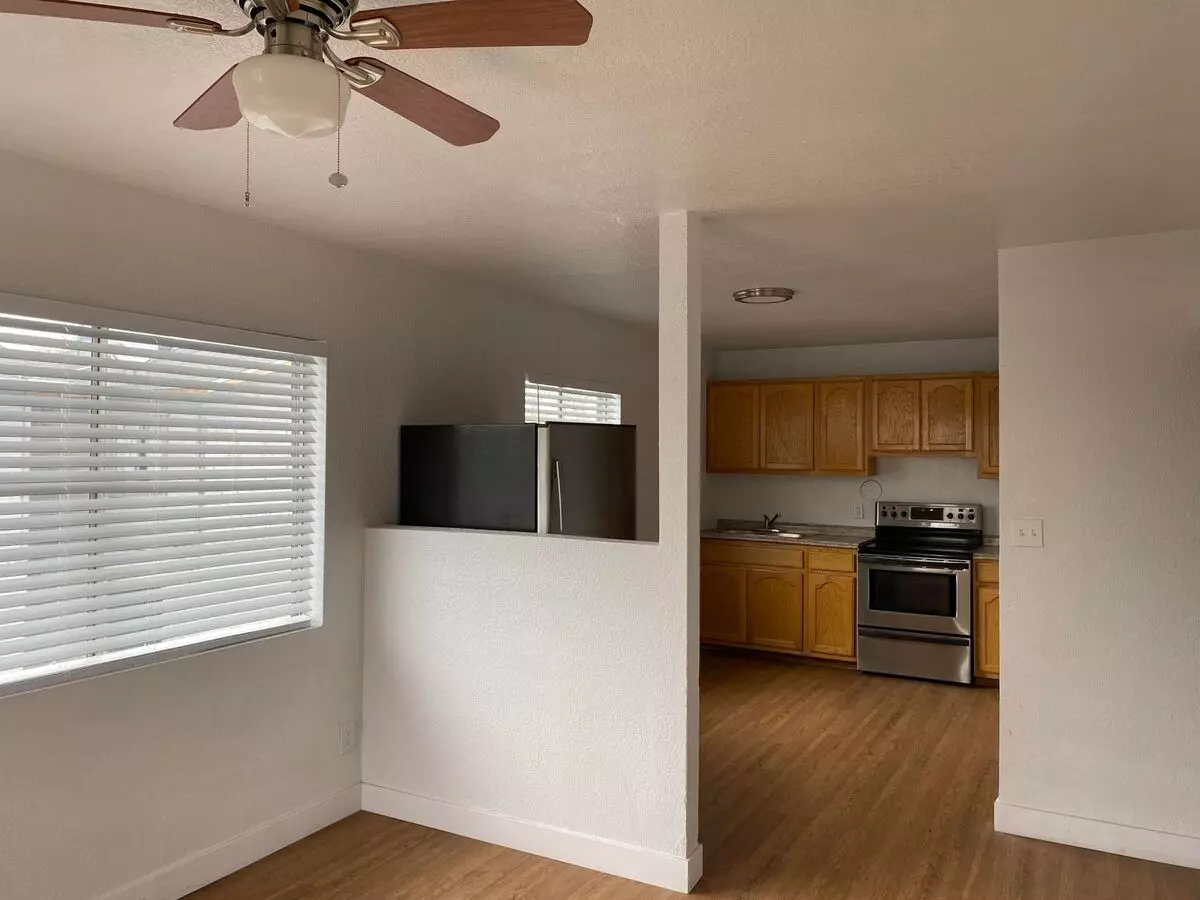 3137 West Melvin Avenue, Phoenix, AZ 85009 photo 4