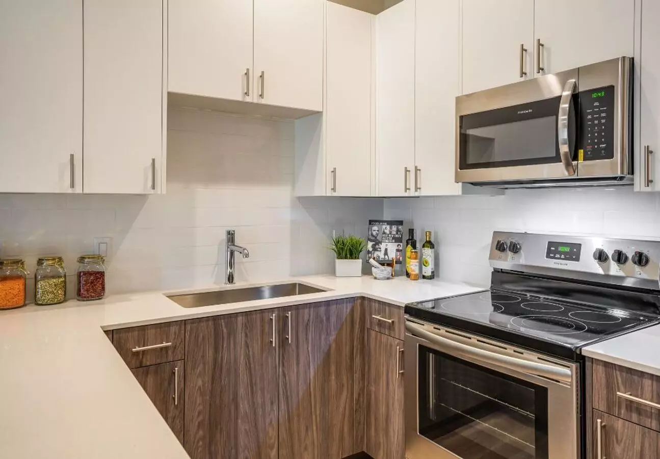 Monarch Luxury Townhomes photo 3