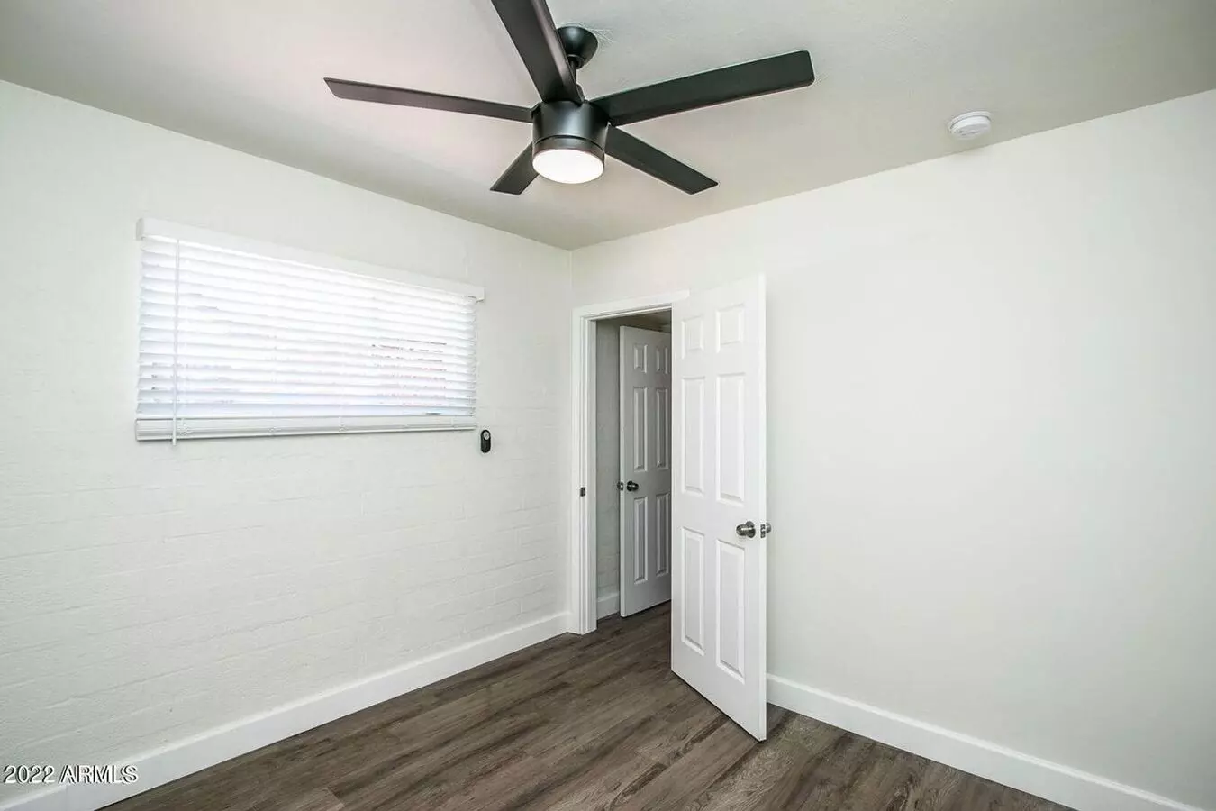 Move In Specials, Interested? Located In The Historic Downtown District. photo 2