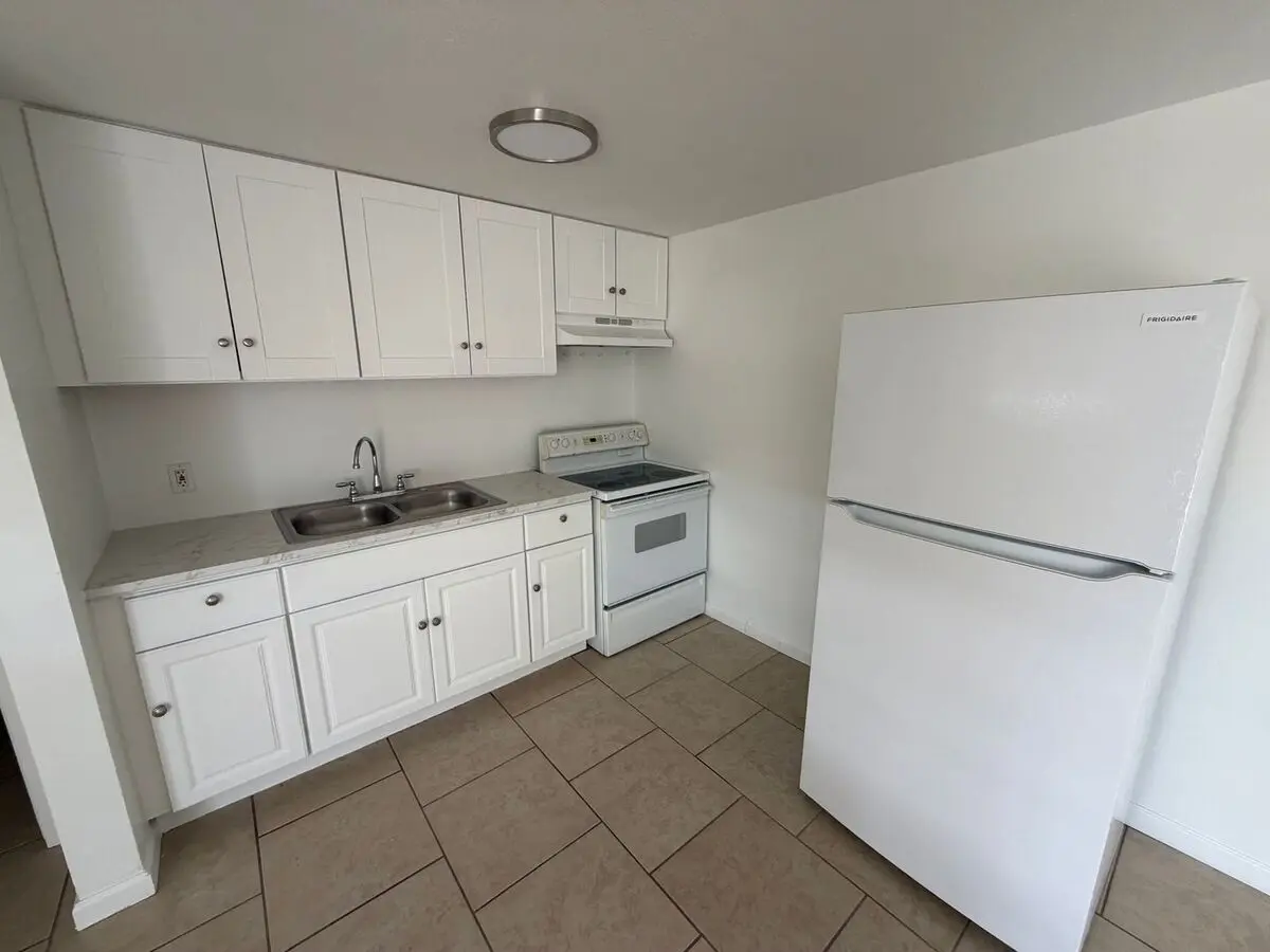 Newly Remodeled Historic Guesthouse In Downtown Phx (13th St &amp; Portland) photo 2