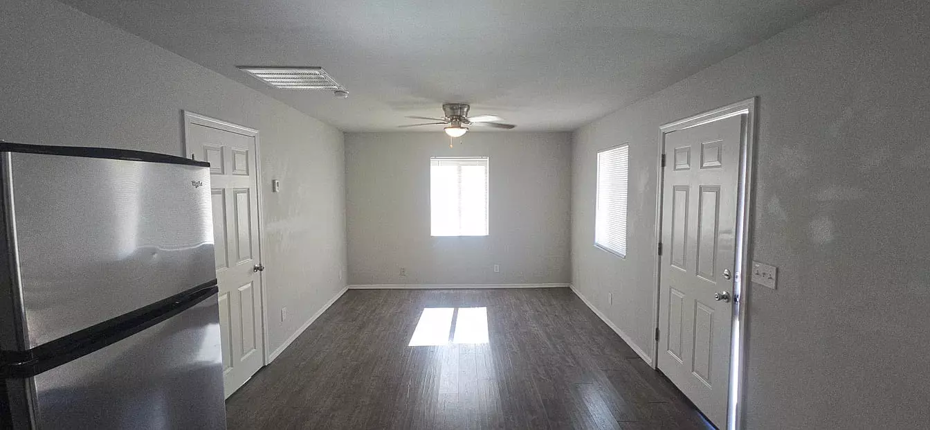 4042 South 17th Street, Phoenix, AZ 85040 photo 3