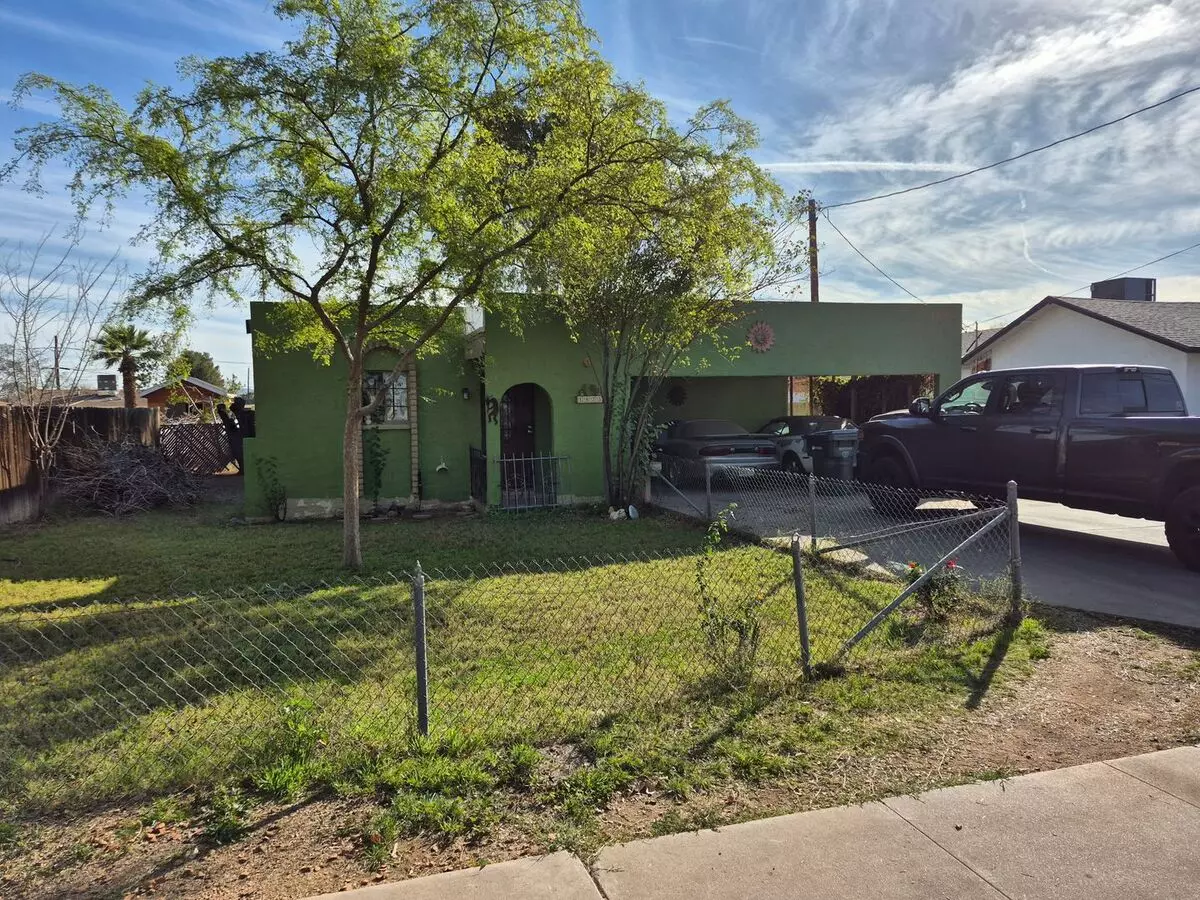 Nice 2 Bedroom In Historic District! photo 3