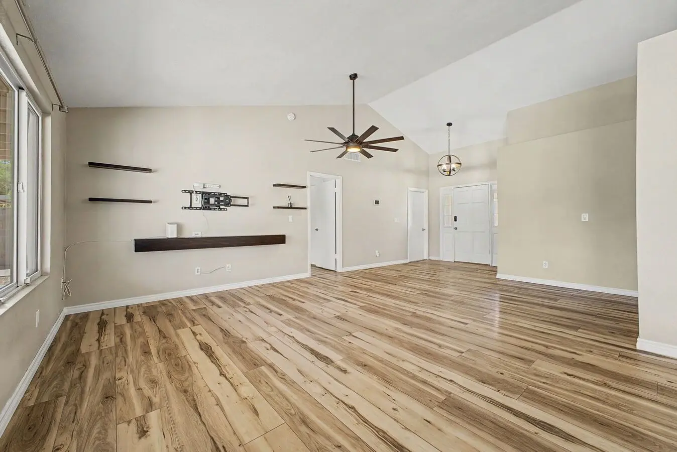 Non Hoa 4 Bedroom, 2 Bathroom With Pool In Phoenix photo 5