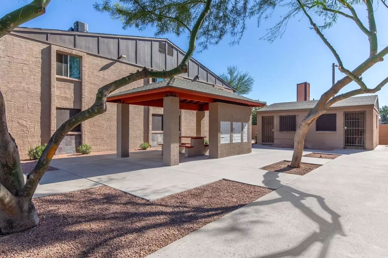 Orangewood Place Apartments photo 5