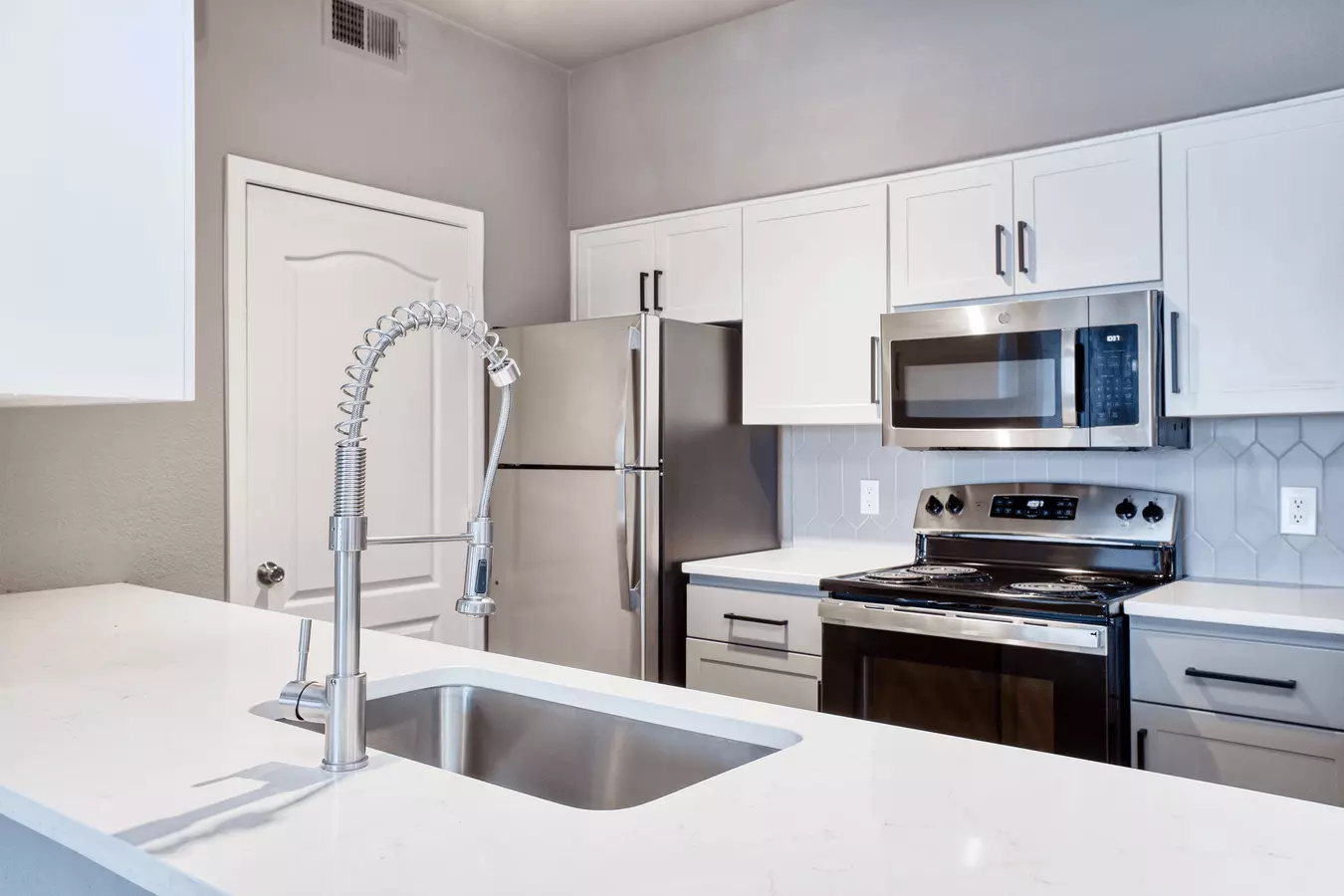 Oxford Apartments photo 3
