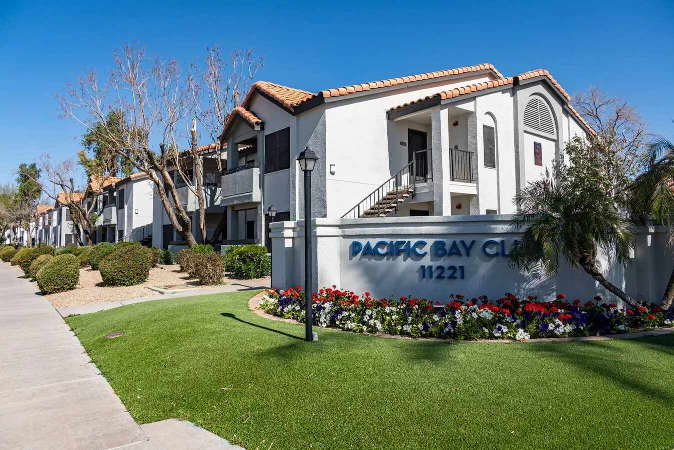 Pacific Bay Club photo 3