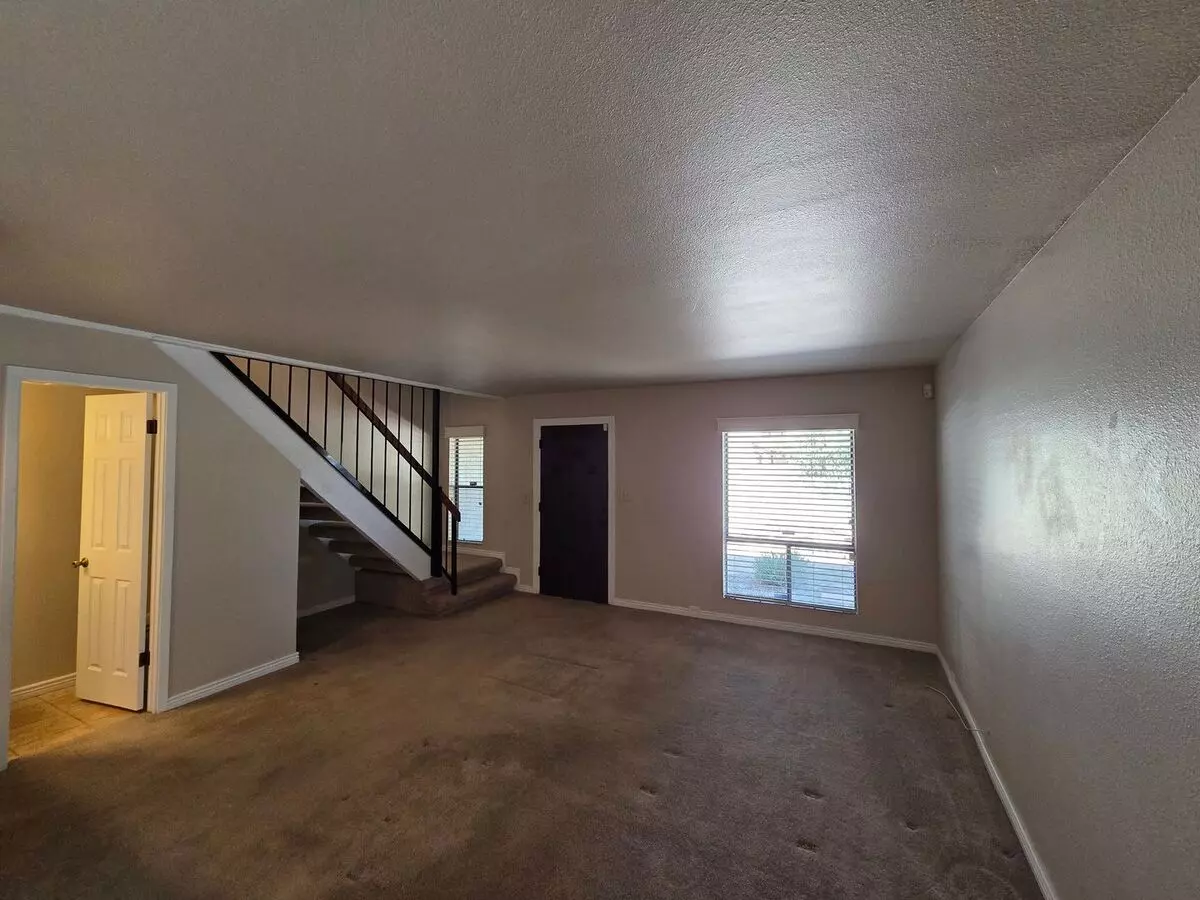 Phoenix 2 Bed/1.5 Bath photo 5