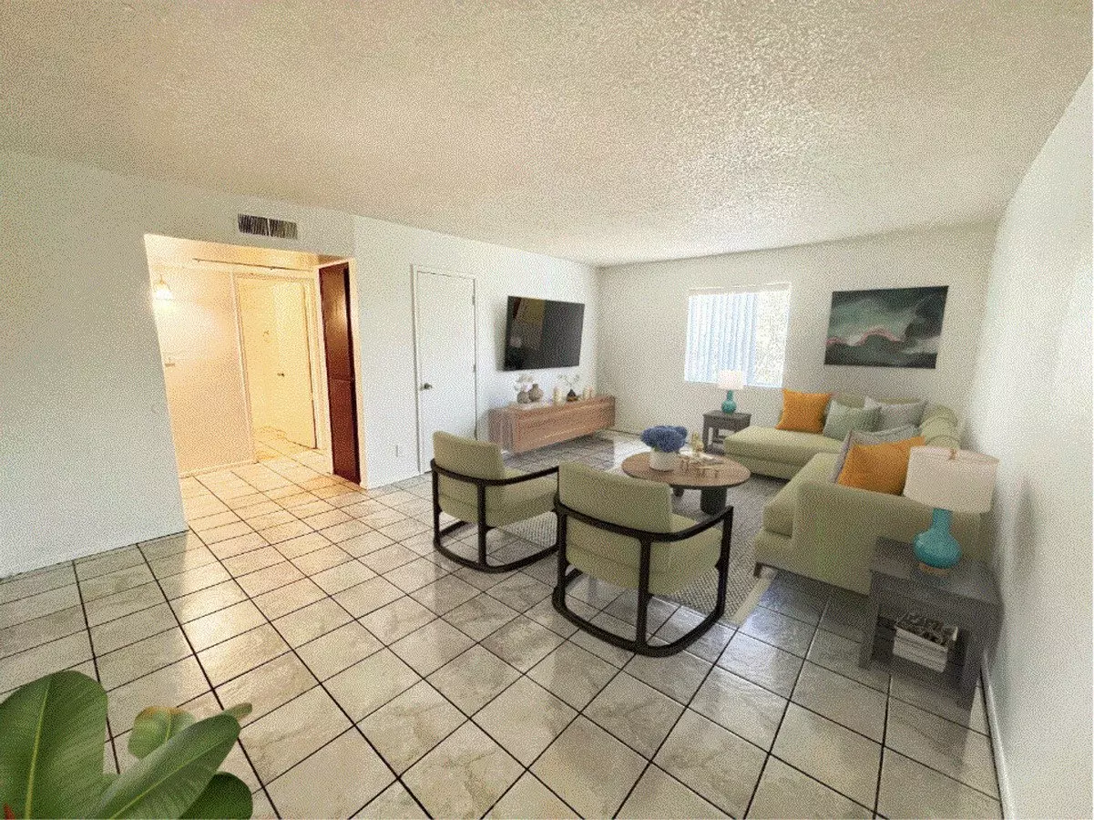 Pine Terrace photo 5