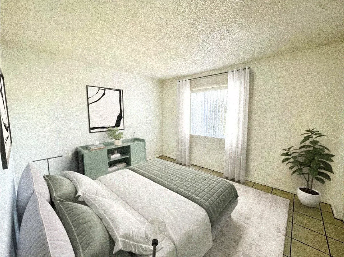 Pine Terrace photo 3