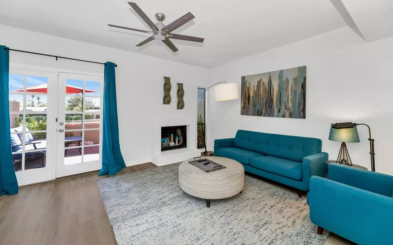 Rates Vary: photo 3