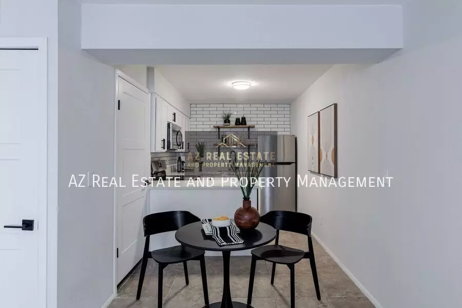 1615 51st St photo 2