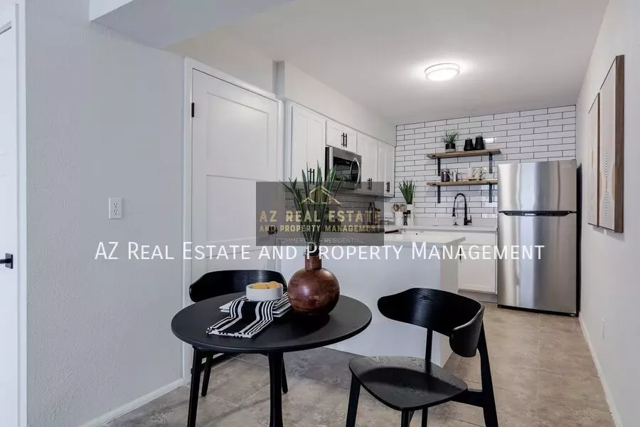 1615 51st St photo 3