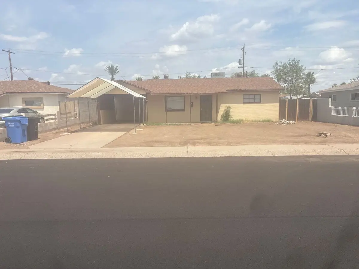 Remodeled 3 Bedroom 2 Bath! photo 3