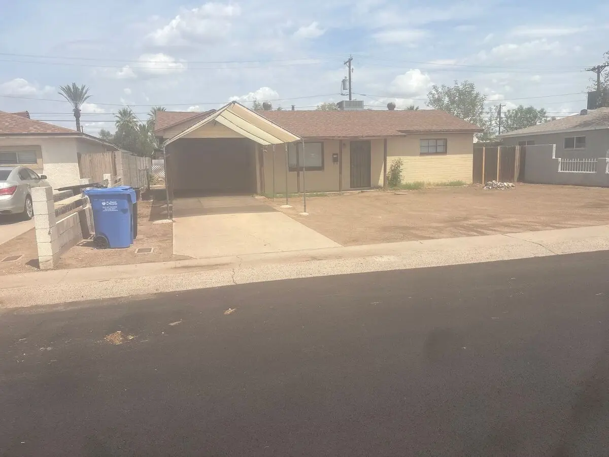 Remodeled 3 Bedroom 2 Bath! photo 2