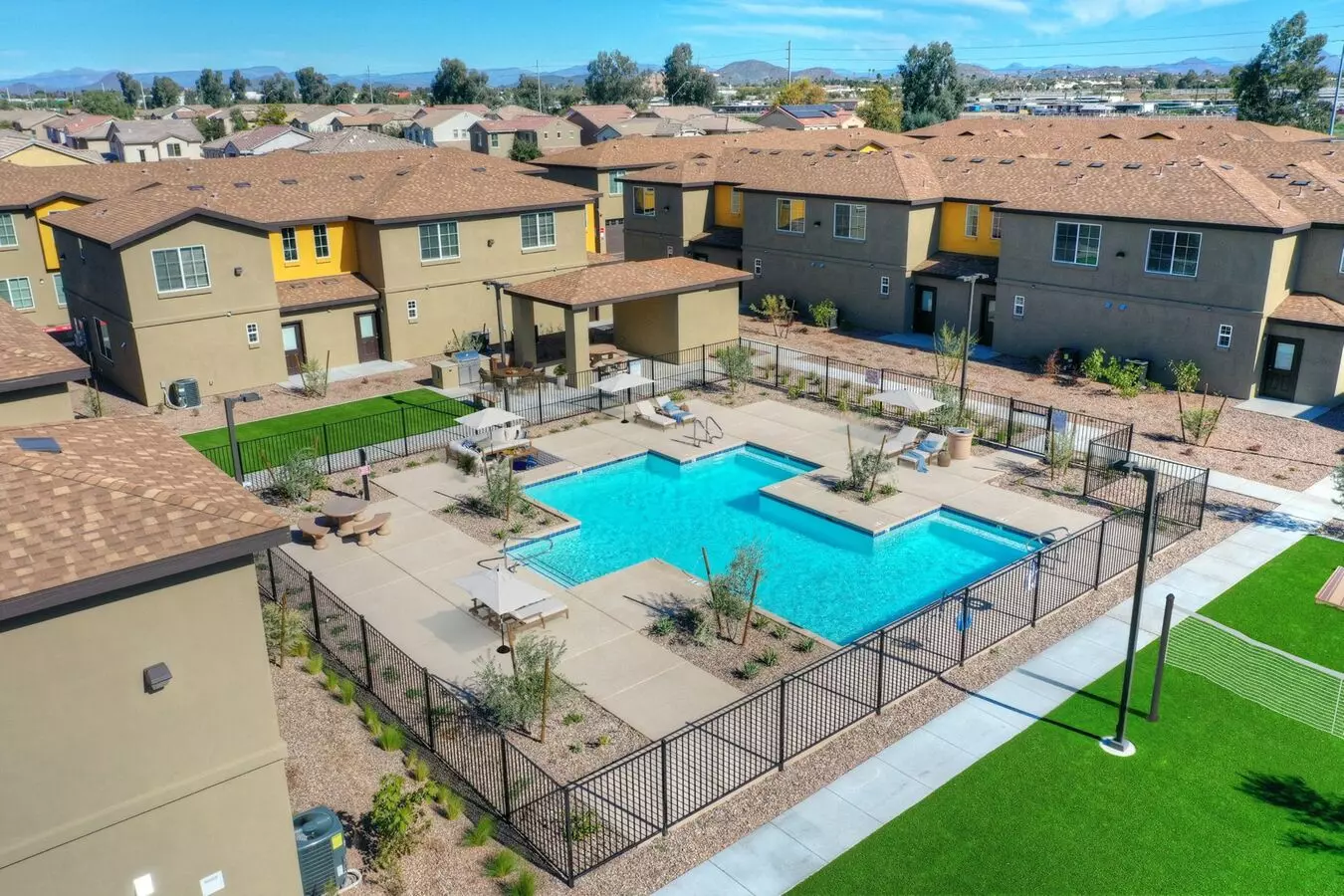 San Vicente Townhomes photo 4