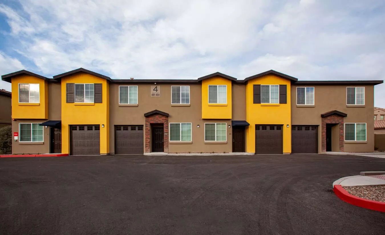 San Vicente Townhomes photo 4
