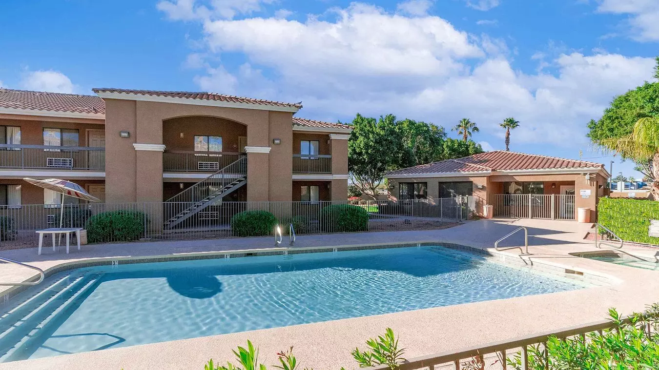 Residence at McDowell photo 2