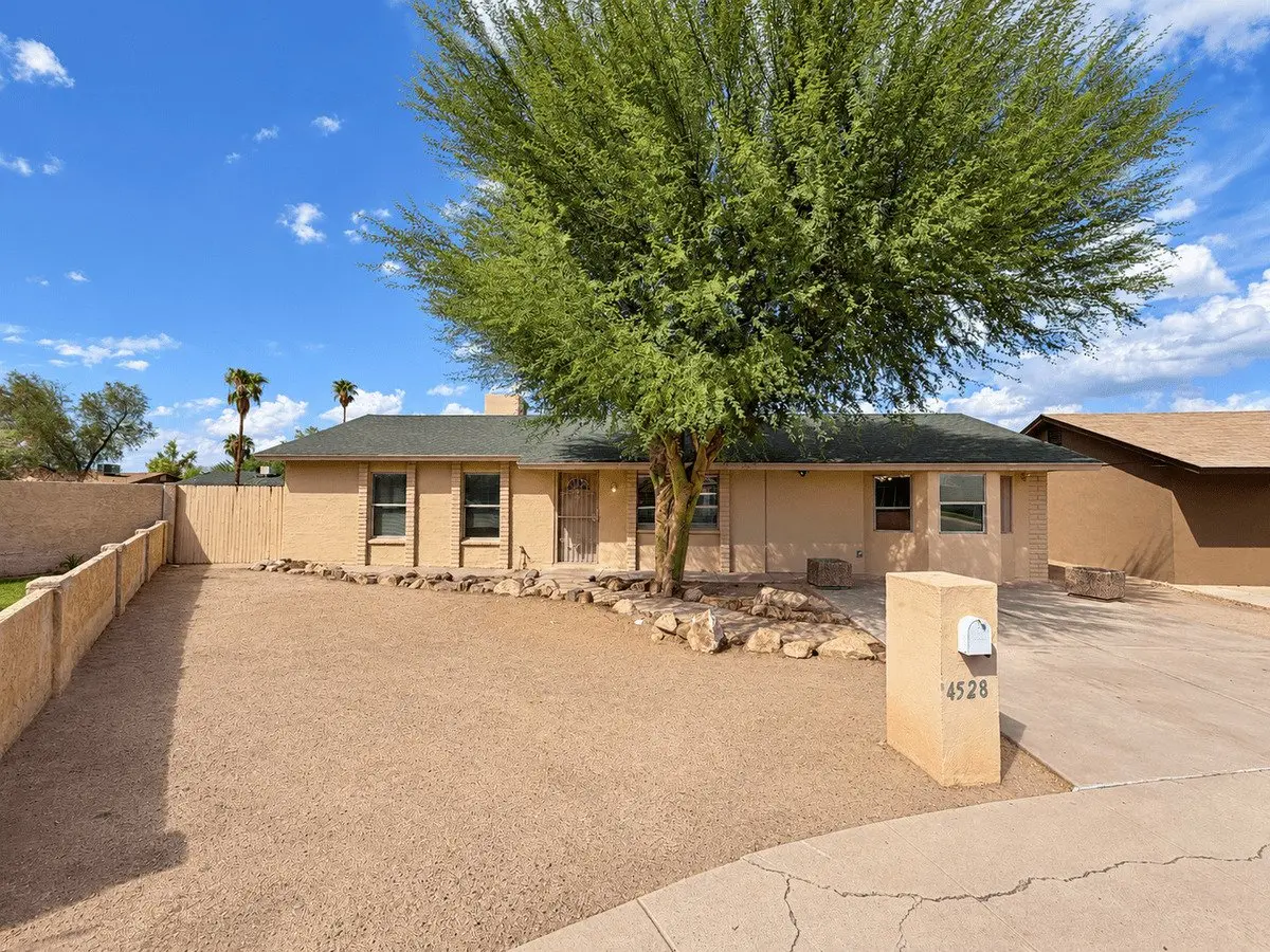 4528 W Palm Ln photo 4