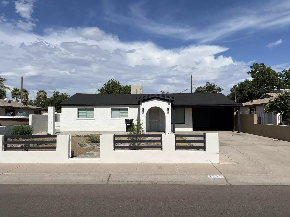 Spacious House In Phoenix Mcdowell And 32nd Street photo 2