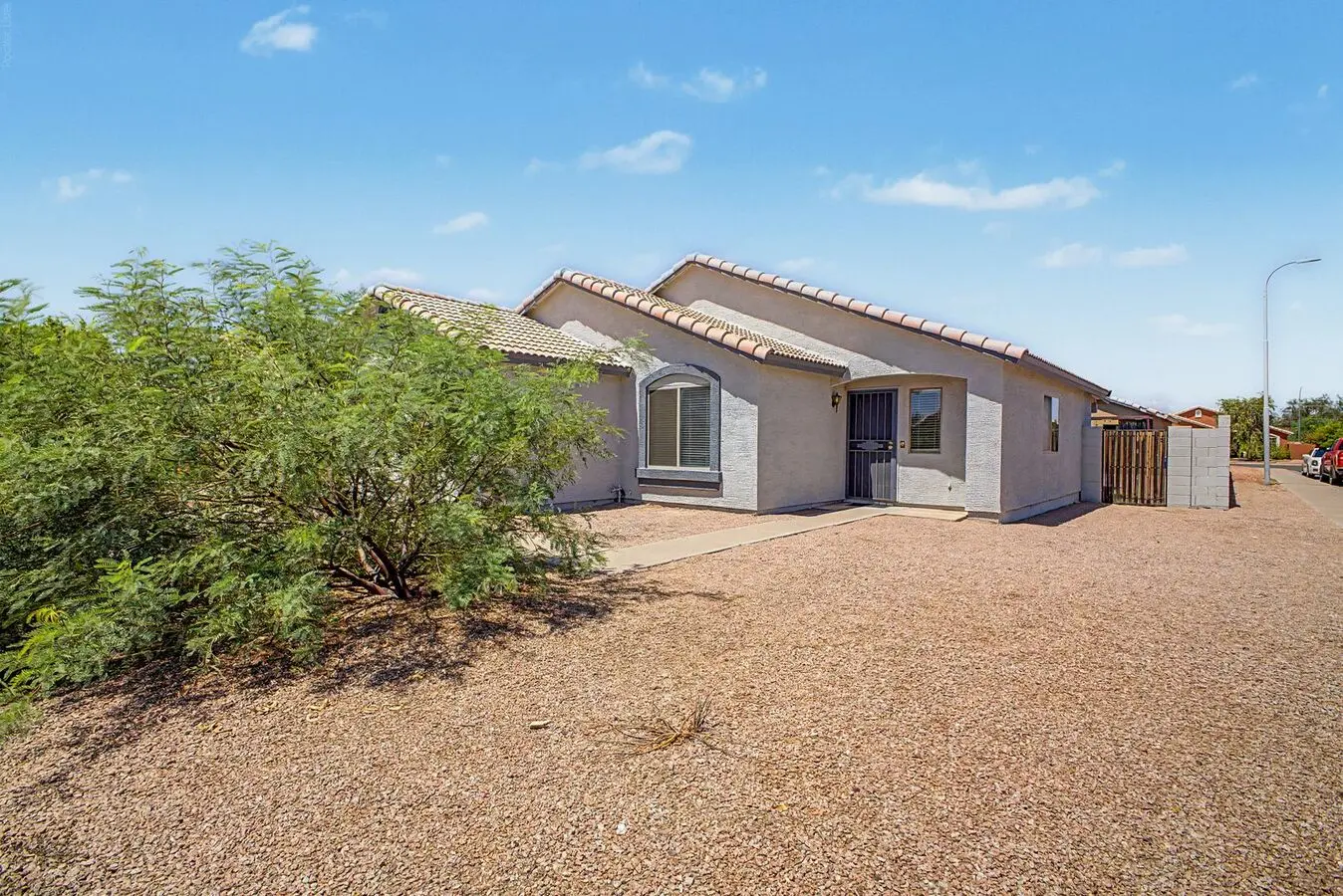 9464 W Sheridan - Spacious 3 Bed, 2.5 Bath In Phoenix photo 3