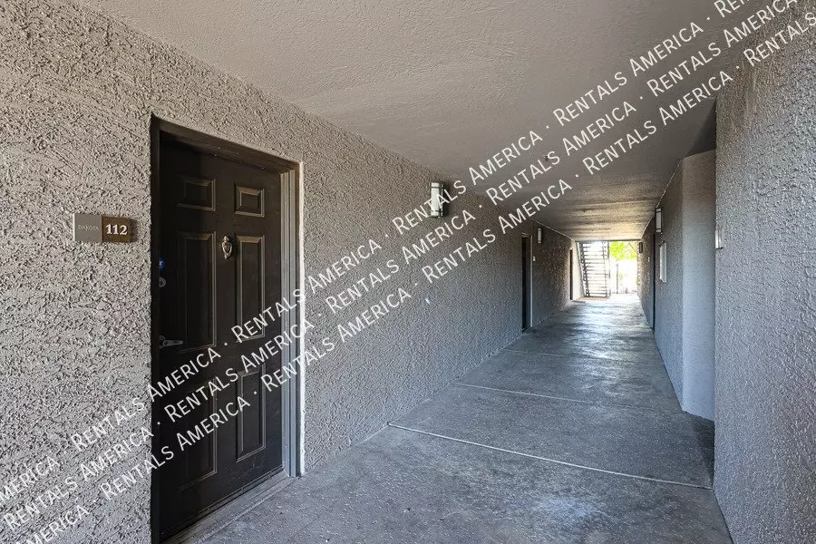 2025 E Campbell Ave Phoenix, AZ 85016 photo 2