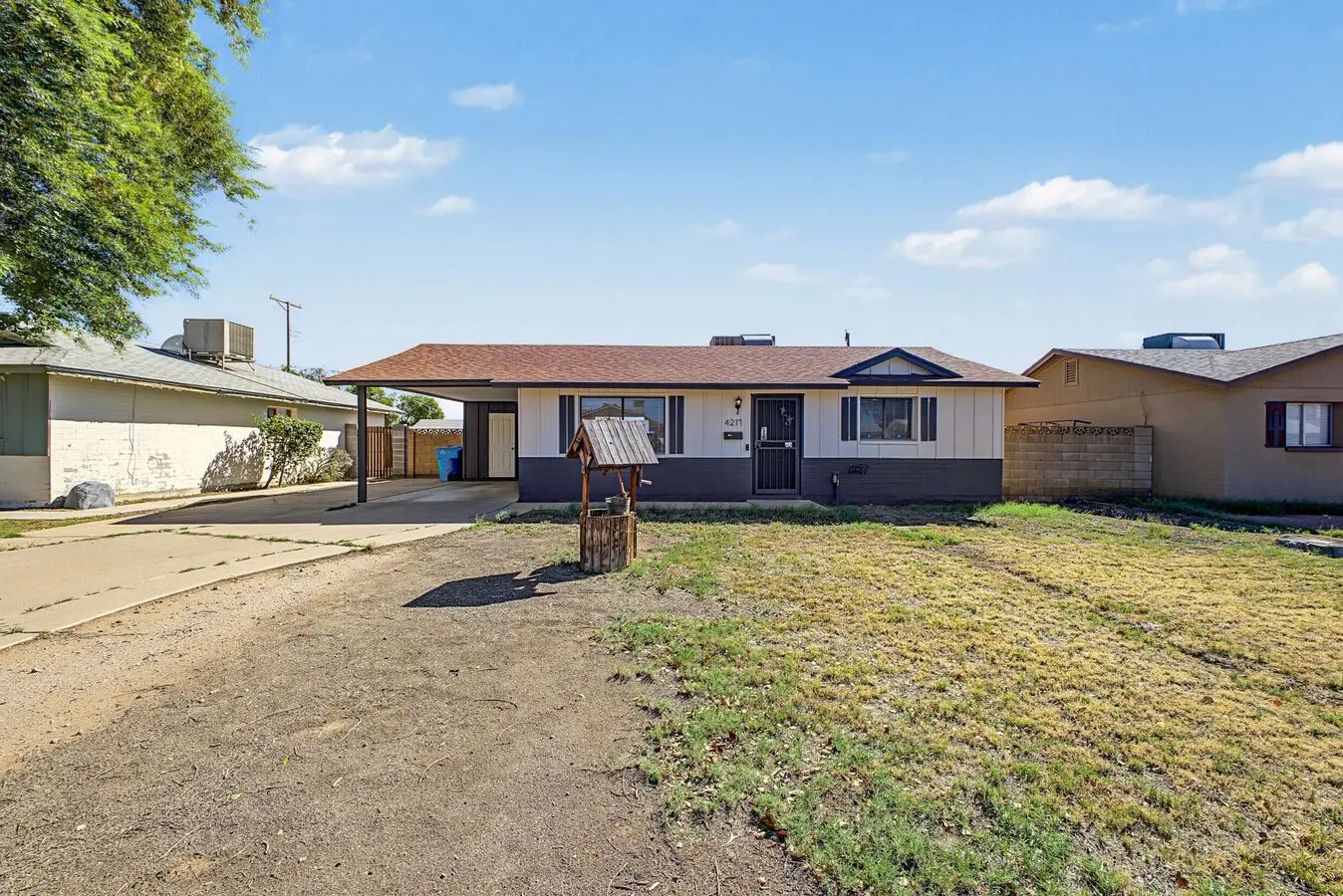 Inviting 3-bedroom, 2-bathroom home in the heart of Phoenix, AZ