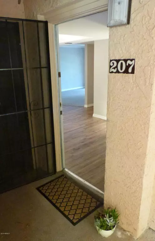 Upgraded One Bedroom- Will Go Fast! 2nd Floor Unit With Washer And Dryer!!! No Neighbors Directly Behind Balcony So Private. photo 3