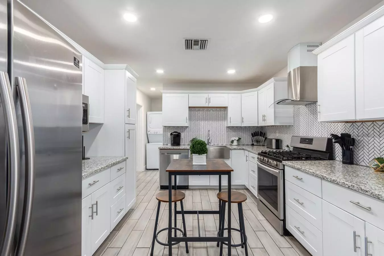 5815 West Coolidge Street, Phoenix, AZ 85031 photo 3