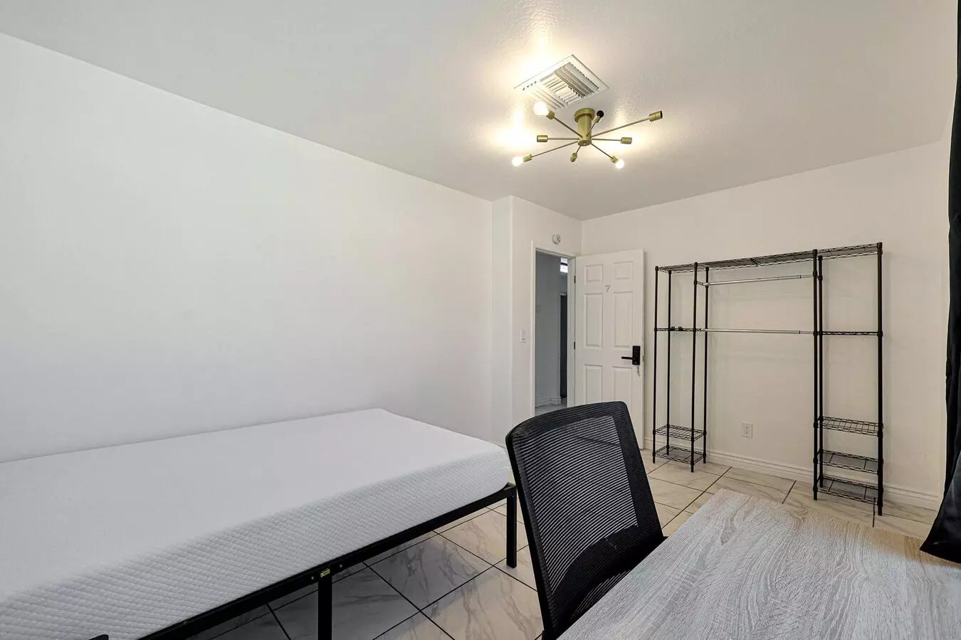 W Heatherbrae Dr photo 4