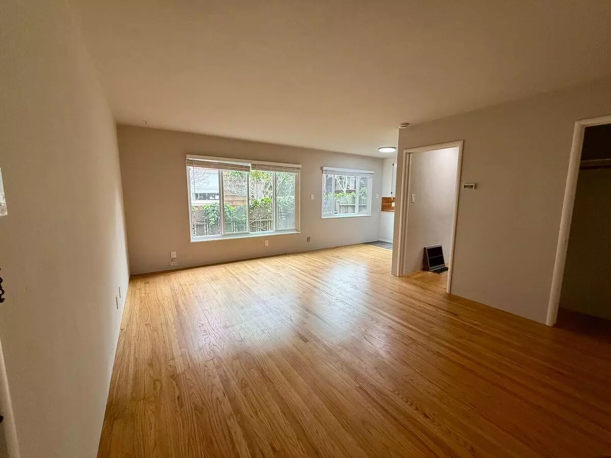 150 Monticello Ave photo 3