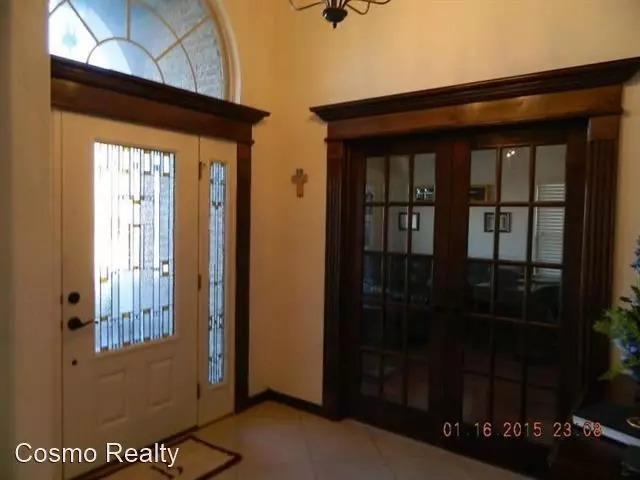 5801 Margarido Drive, Oakland, CA 94618 photo 2